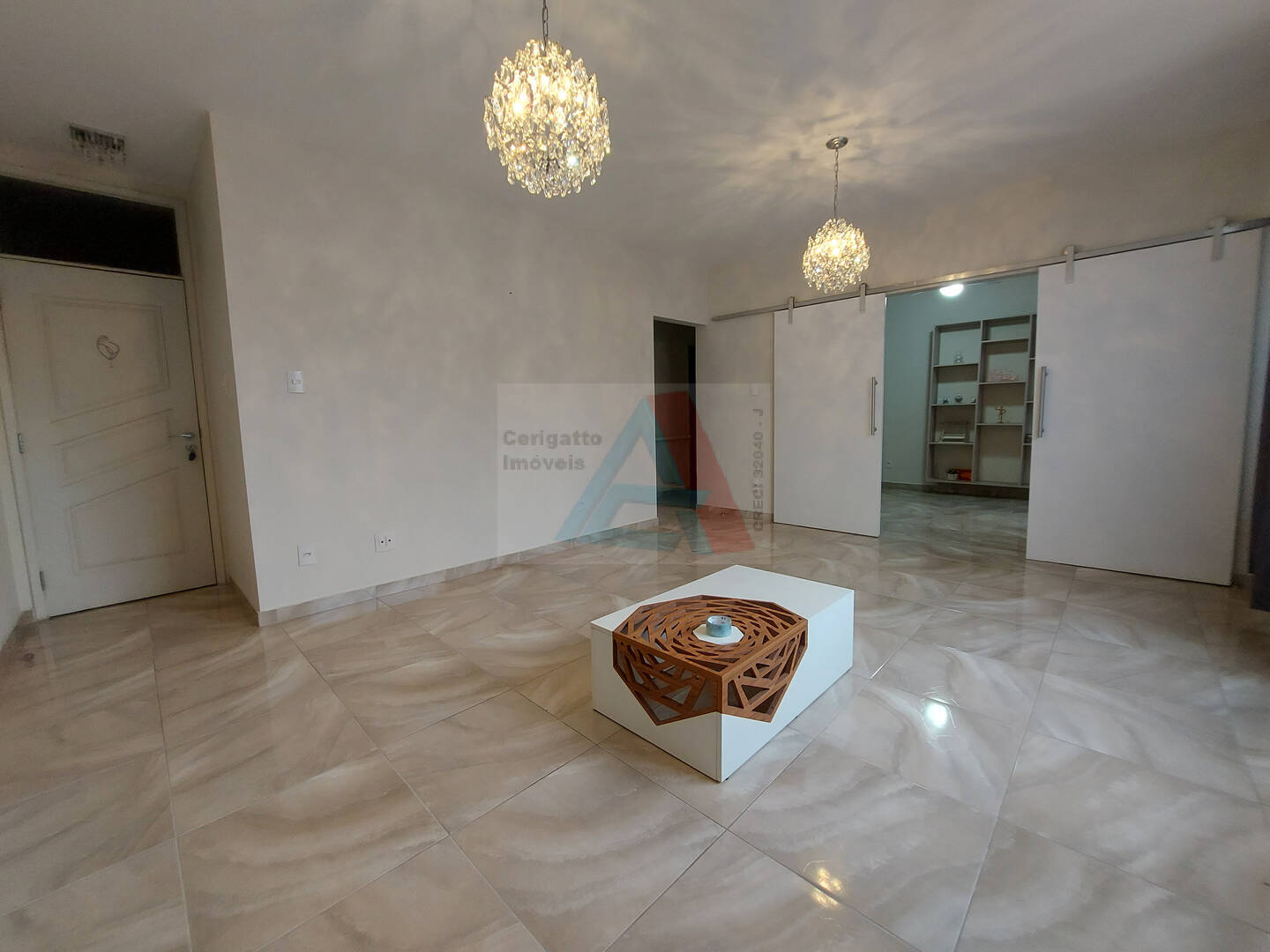 Apartamento à venda e aluguel com 3 quartos, 125m² - Foto 3