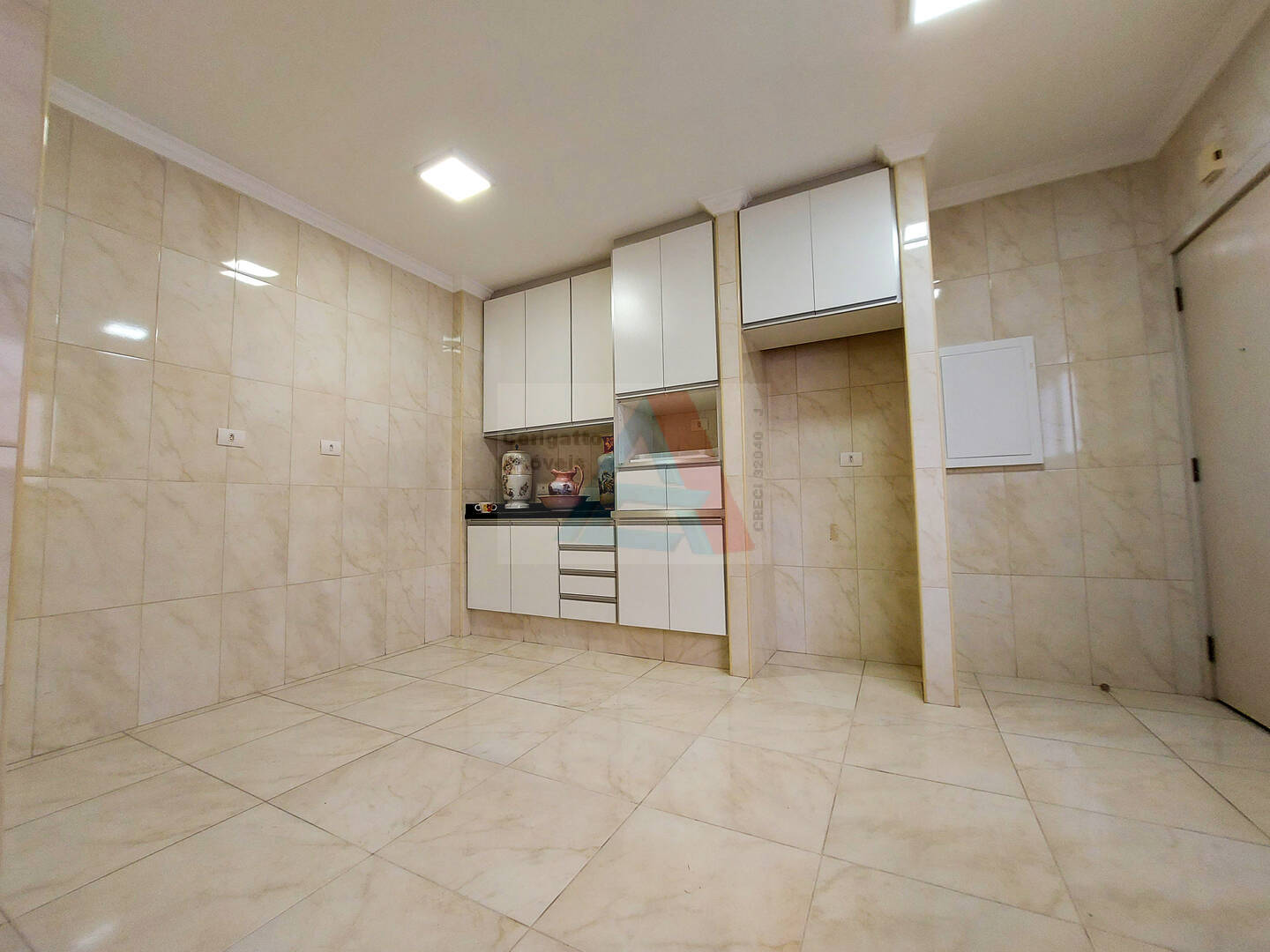 Apartamento à venda e aluguel com 3 quartos, 125m² - Foto 11