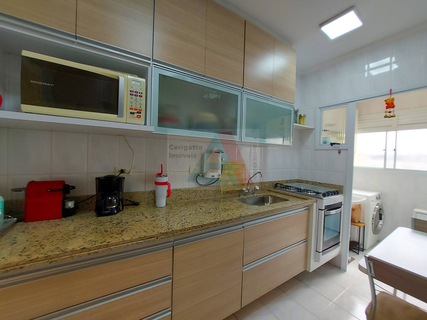 Apartamento para alugar com 2 quartos, 68m² - Foto 12