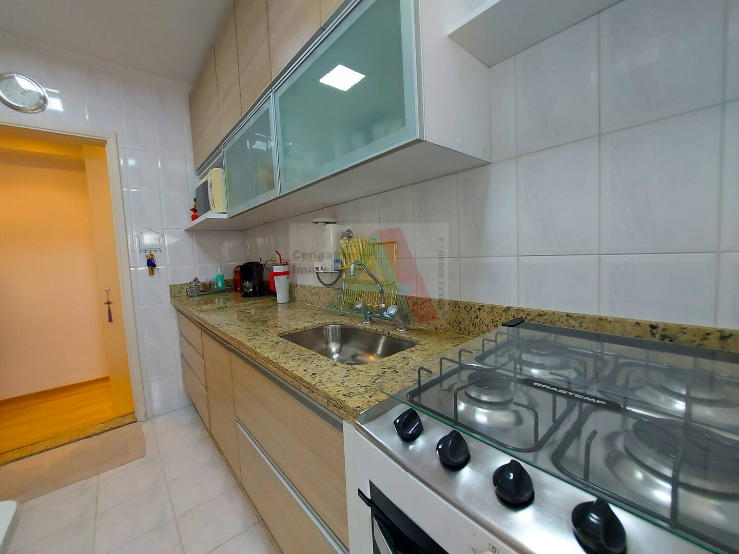 Apartamento para alugar com 2 quartos, 68m² - Foto 13