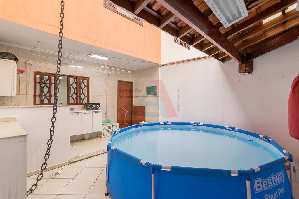 Casa para alugar com 3 quartos, 215m² - Foto 6