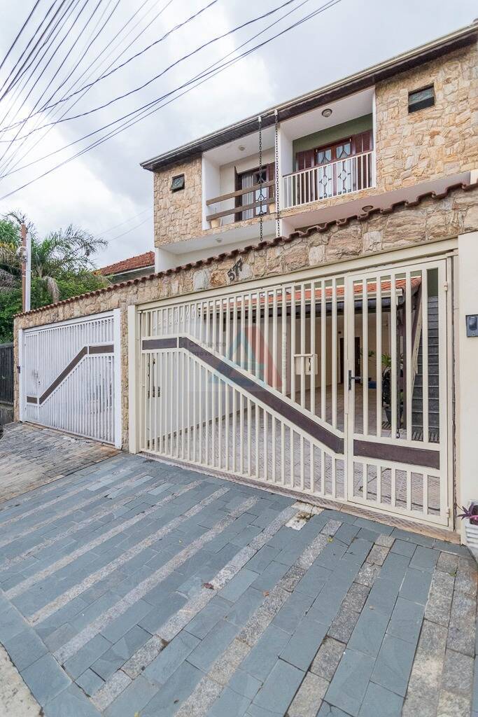 Casa para alugar com 3 quartos, 215m² - Foto 10