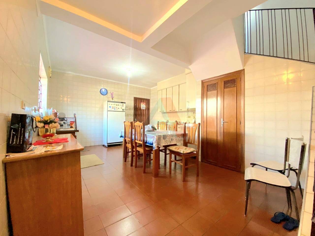 Casa, 3 quartos, 177 m² - Foto 6