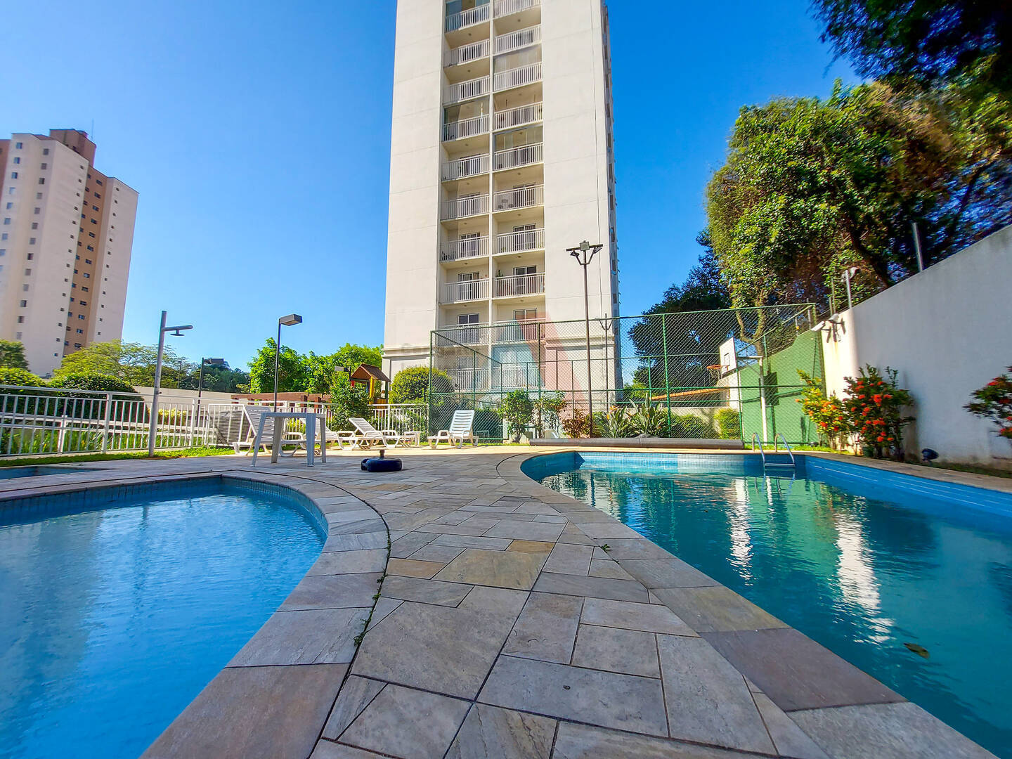 Apartamento para alugar com 3 quartos, 70m² - Foto 1