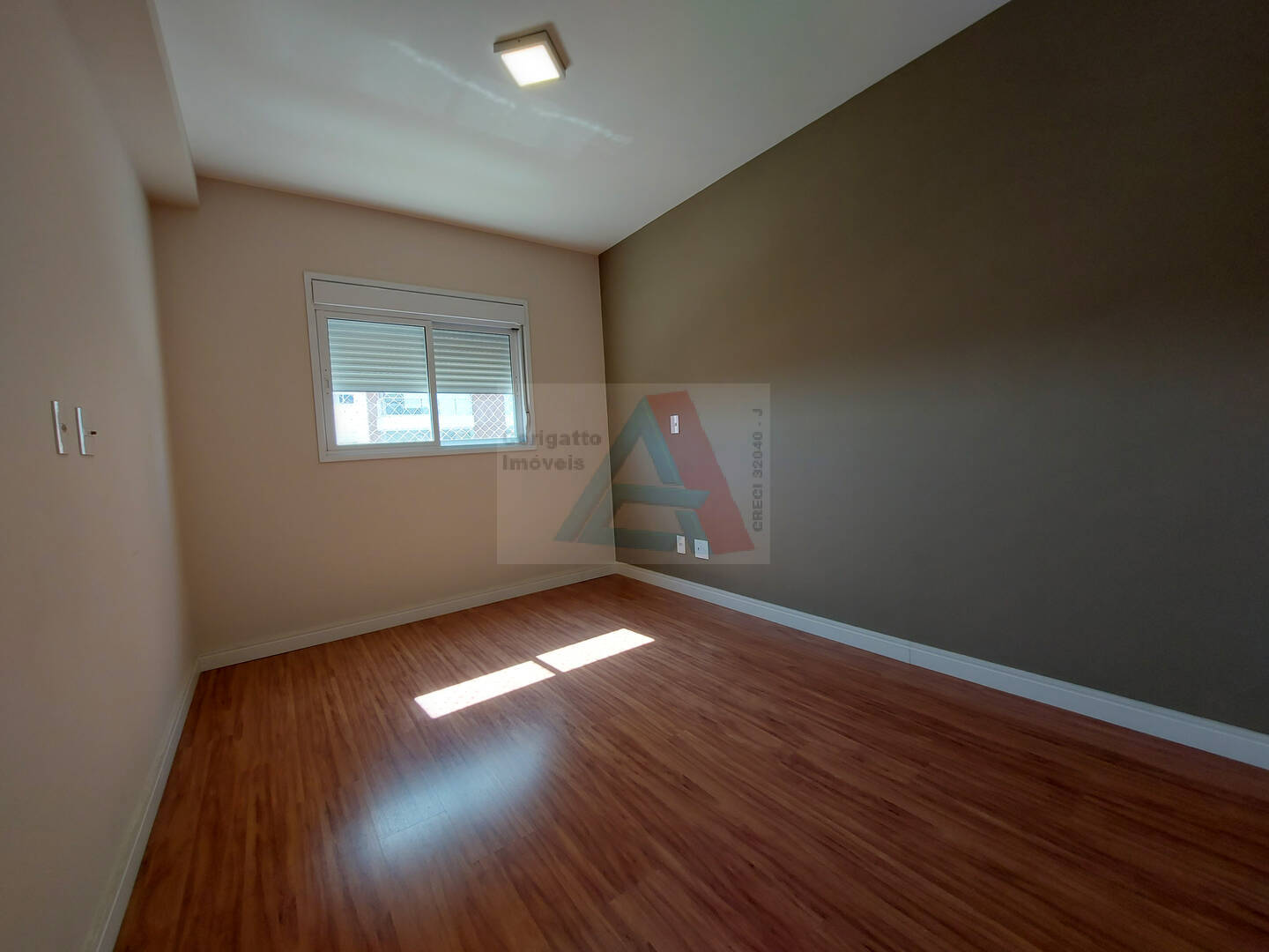 Apartamento para alugar com 2 quartos, 60m² - Foto 11